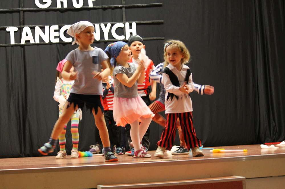 Gminny konkurs amatorskich grup tanecznych w Sypniewie