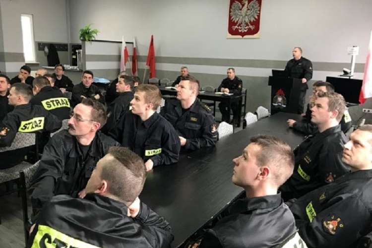 Odprawa w złotowskiej Komendzie Powiatowej  Państwowej Straży Pożarnej