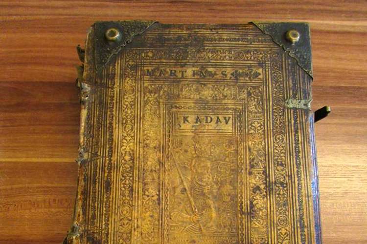 Historyczne odkrycie starych ksiąg miejskich