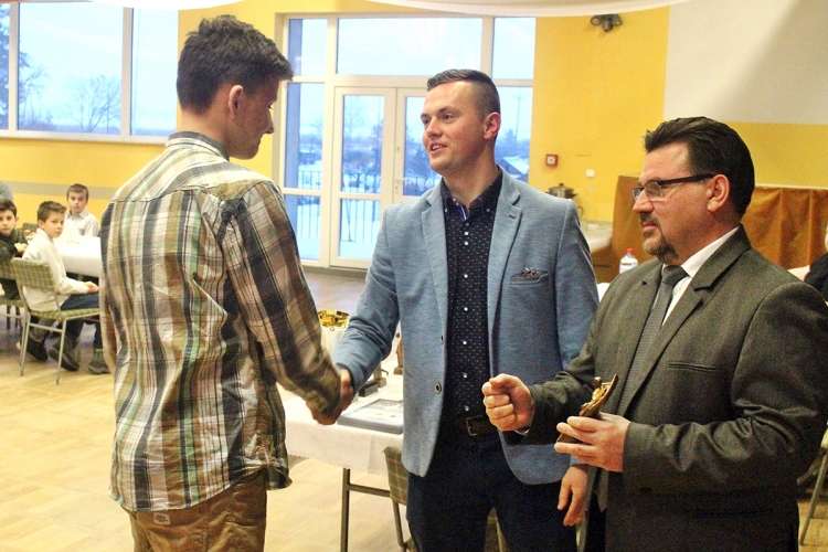 Z miłości do piłki nożnej i klubowych barw - prezes LZS Iskra Krajenka Patryk Wruk podsumowuje swoją