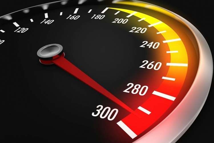 Jechał ponad 100 km/h w terenie zabudowanym - stracił uprawnienia do kierowania