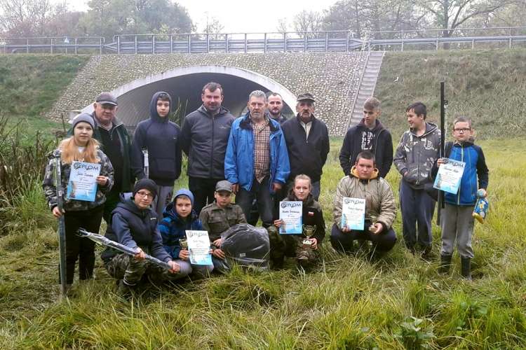 Kto nie chce szkółki wędkarskiej w Krajence?