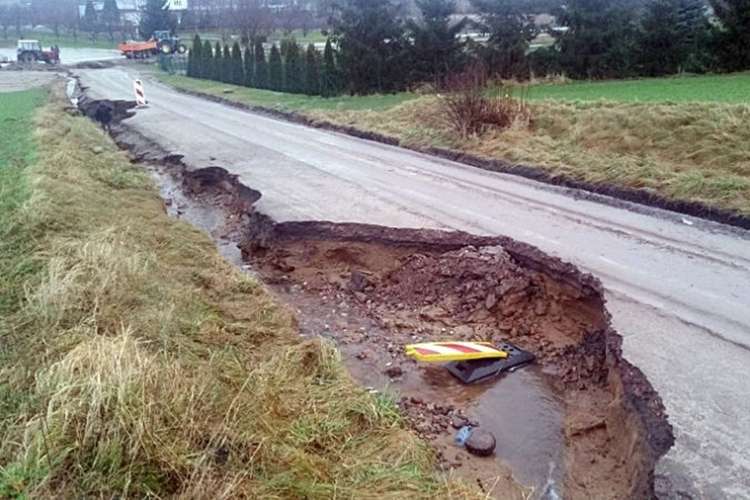 Zalania i podtopienia w gminie Łobżenica