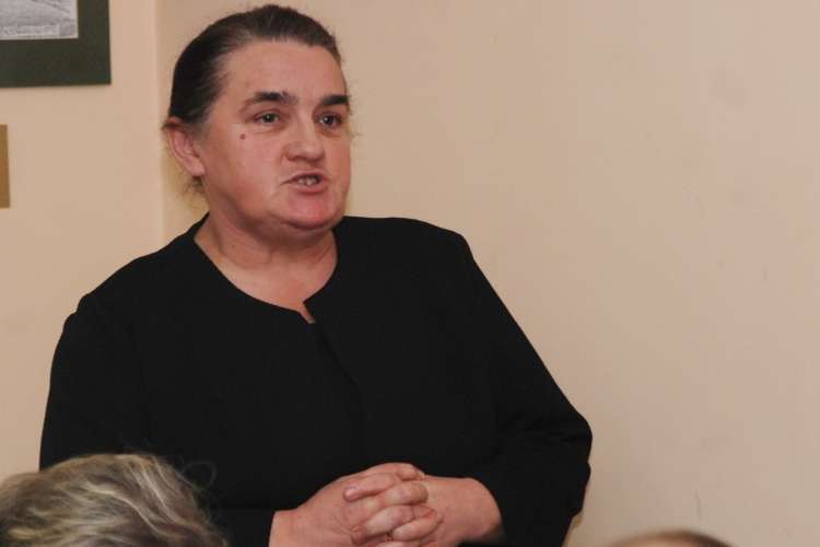 Była dyrektor wystąpiła na sesji