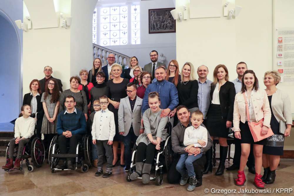 Fundacja Słoneczko z odwiedzinami u Pierwszej Damy