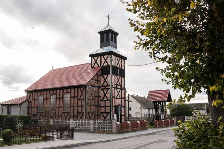 Drewno na wagę Złota. Konserwacja cennych zabytków w powiecie złotowskim