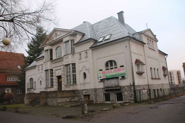Nadzór w willi Iwańskiego