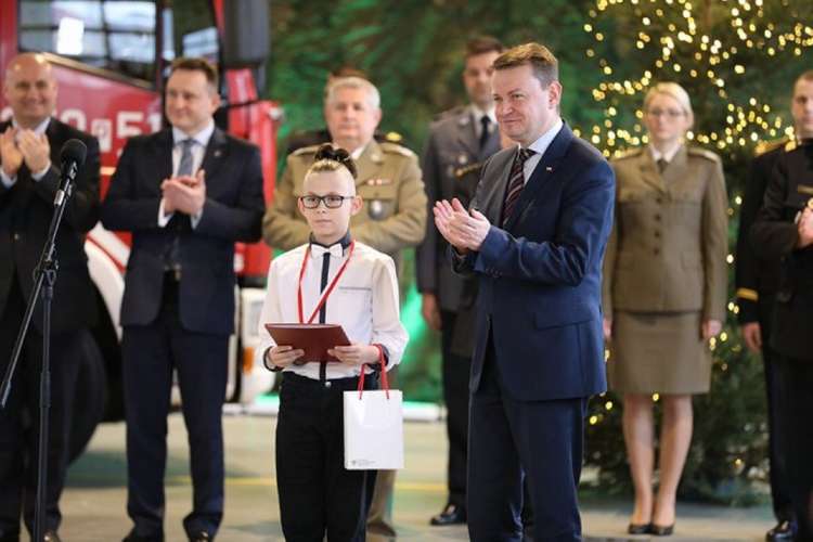 Szef MSWiA nagrodził 11-letniego złotowianina