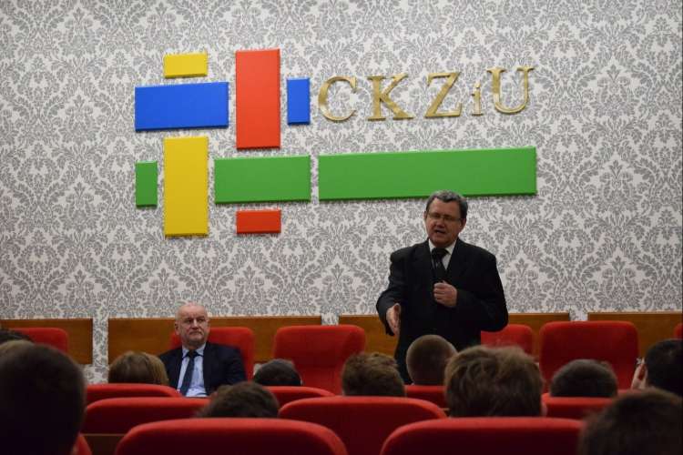 Ciekawa lekcja historii w CKZiU