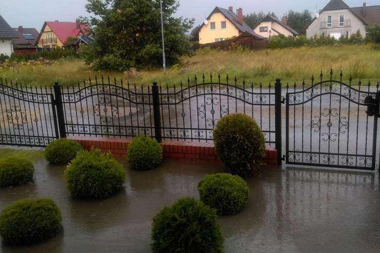 Ulica Błotna numer zachlapany