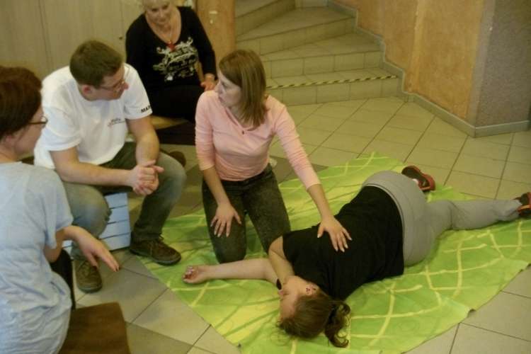 Kurs pierwszej pomocy z sytuacjami jakie pisze życie