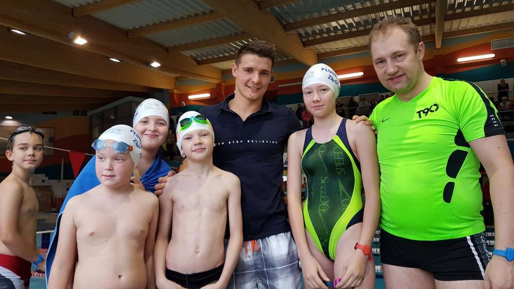10 medali dla Swim Team Płonka podczas pływackiego Halloween