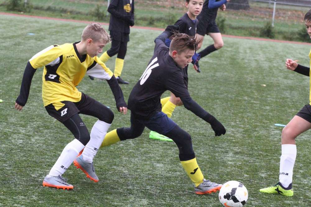 Młodziki FA Fair Play kontra Sparta Złotów