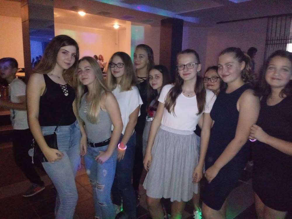 Uczniowie Jedynki bawili się na szkolnej dyskotece