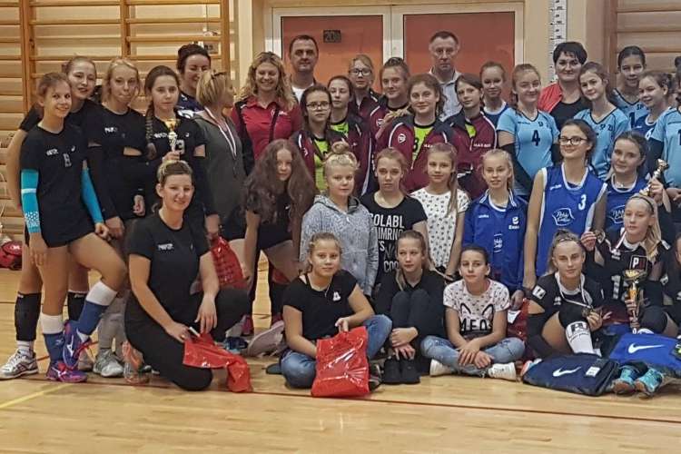 Siatkarki z Jedynki na Ogólnopolskim Turnieju Mini Piłki Siatkowej