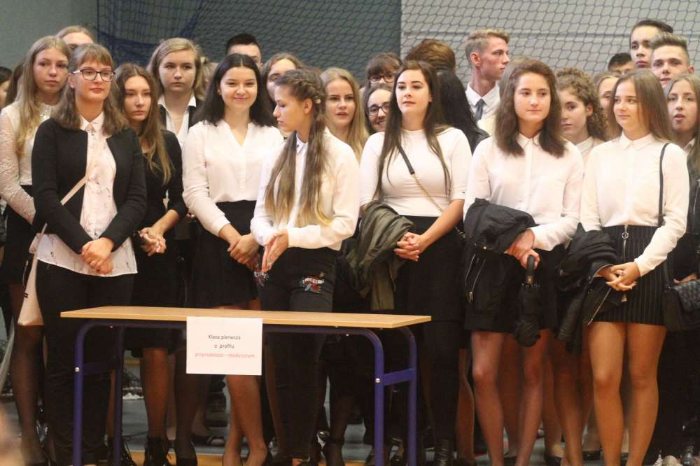 Inauguracja nowego roku szkolnego w I LO w Złotowie