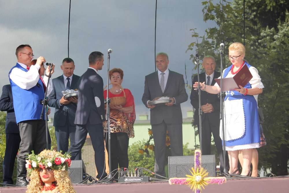 Dożynki powiatowo-gminne