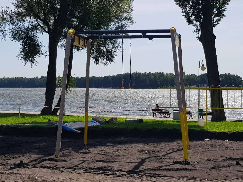 Ruszyła budowa integracyjnego placu zabaw na Półwyspie Rybackim w Złotowie