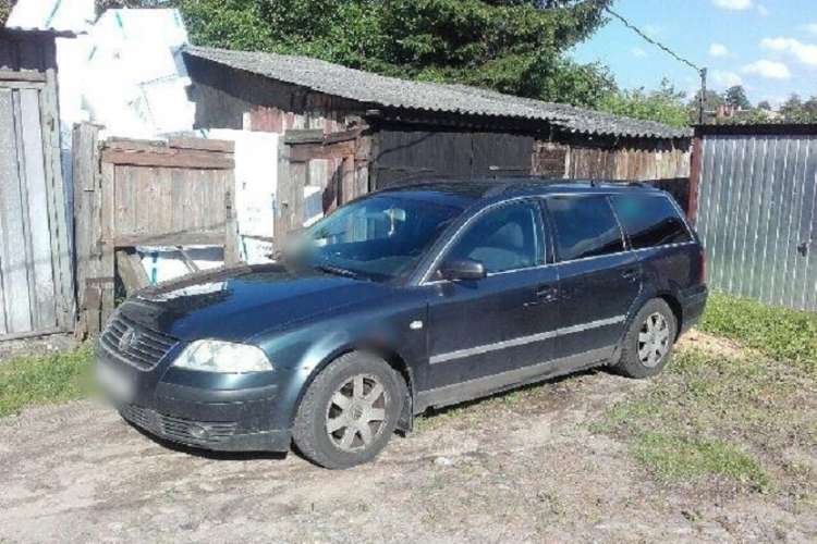 100 kg ”lewego” tytoniu i skradziony samochód