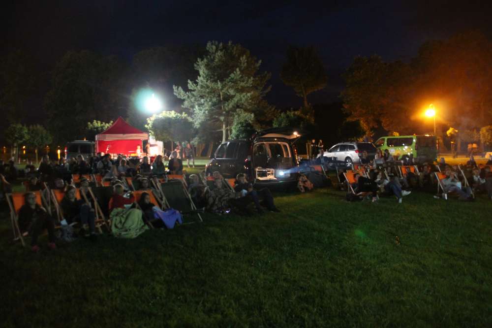 Projekcje filmowe z Fundacją Złotowianka