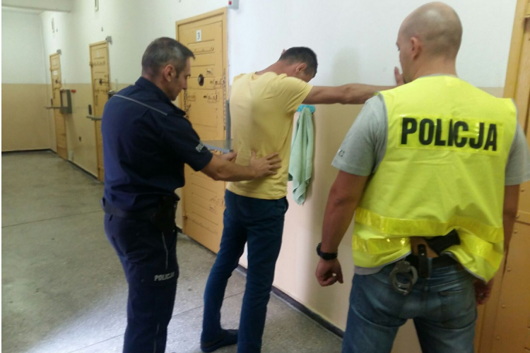 Dziewczynka walczy z nowotworem. Dramat rodziny próbowali wykorzystać oszuści