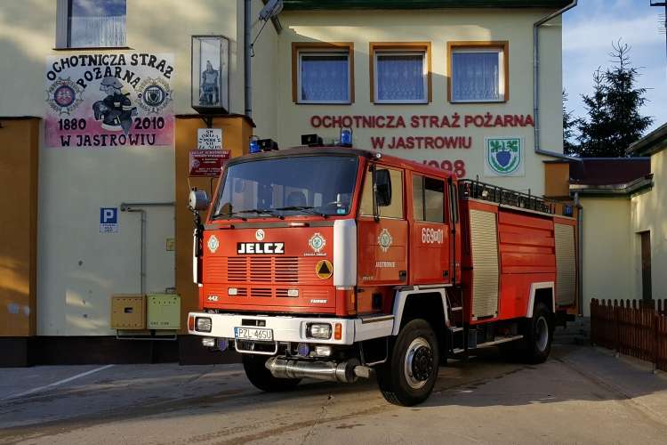 Nowe wozy dla strażaków