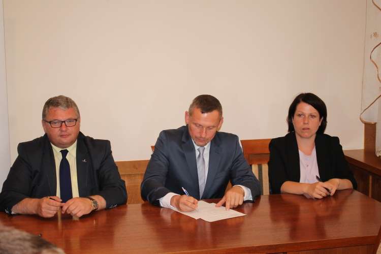 Wezmą się za szamba?