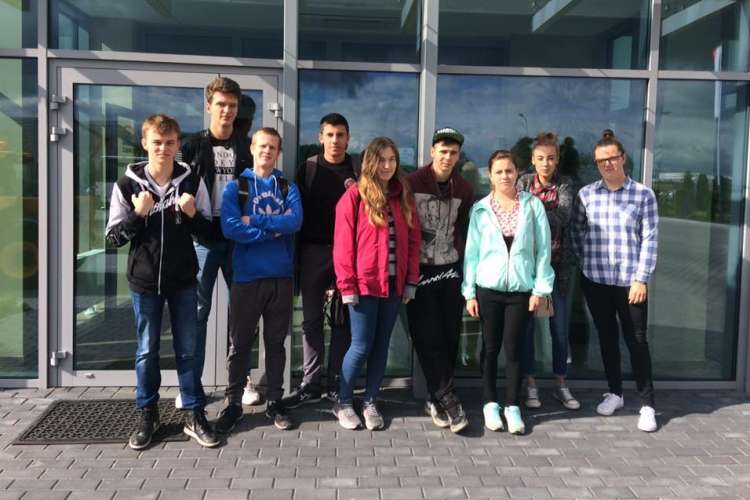 Uczniowie Ekonoma na wakacyjnych stażach