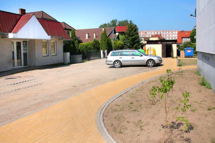 Trzepak został, parking ograniczono