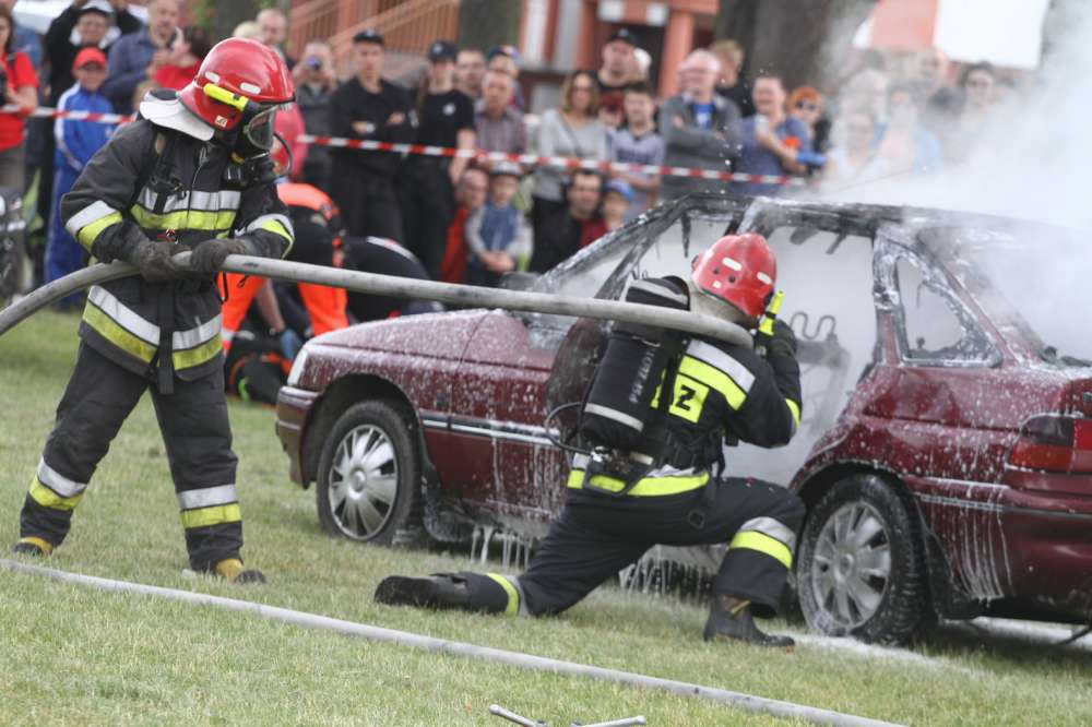 Zlot samochodów zabytkowych i pożarniczych w Złotowie