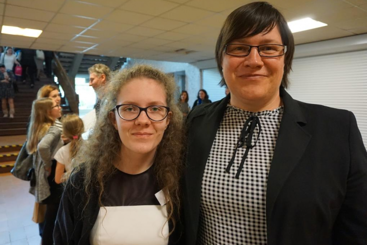 Laureatka z zaświadczeniem