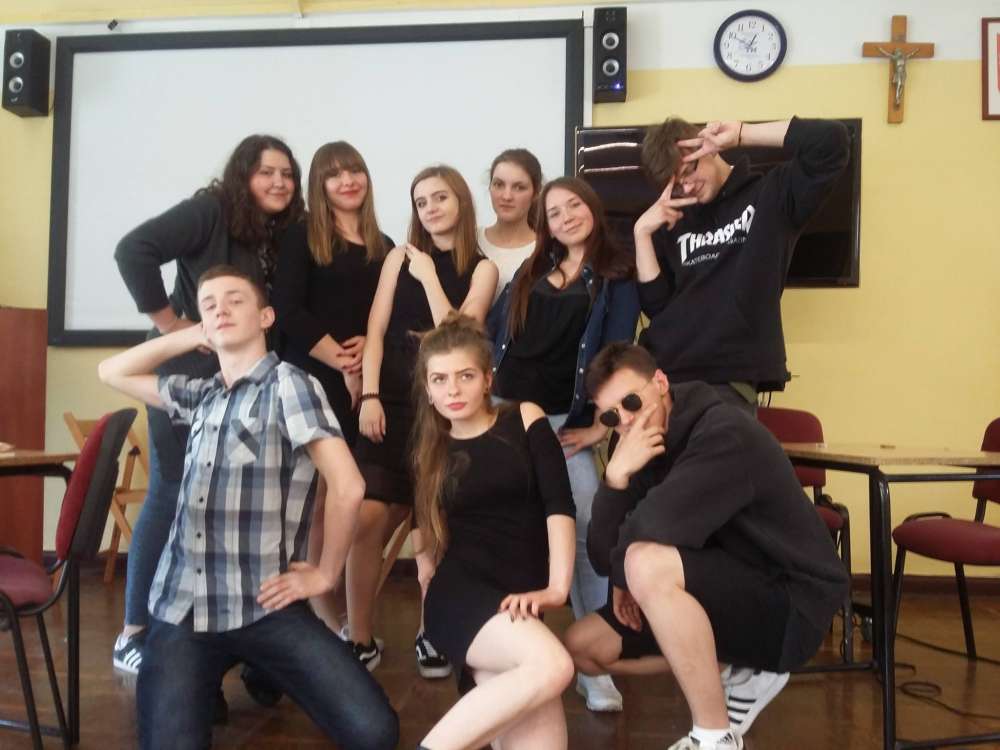 Szkolny teatr w Ekonomie