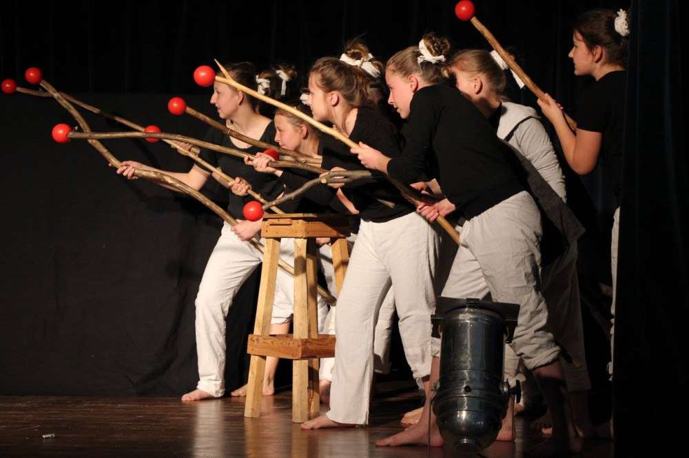 XIV Przegląd Teatrów Dziecięcych 
