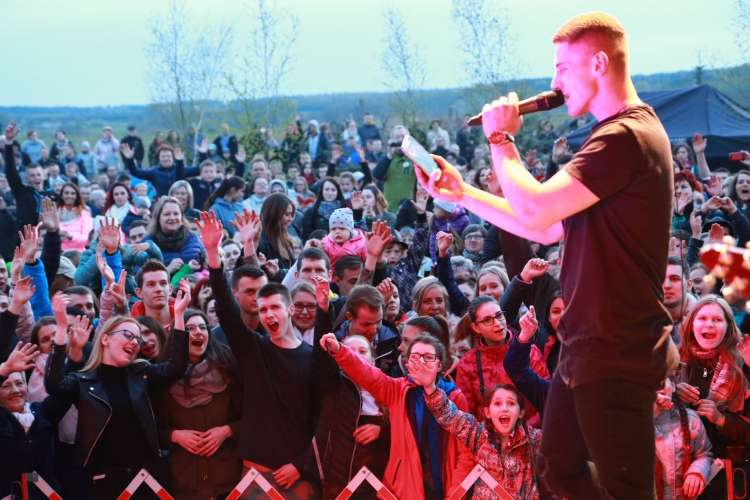 Pokoleniowa zmiana na Dniach Kwitnących Wiśni