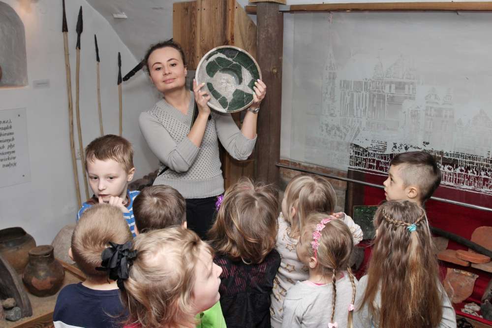 Przedszkolaki w Muzeum Ziemi Złotowskiej [zdjęcia]