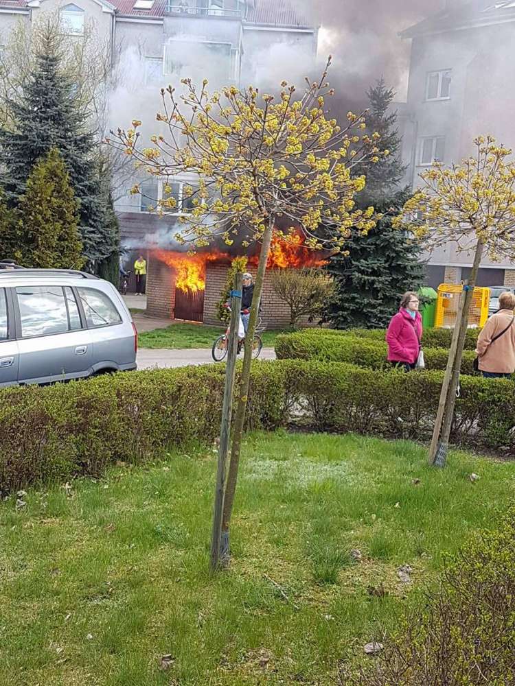Pożar kolejnej wiaty na śmieci