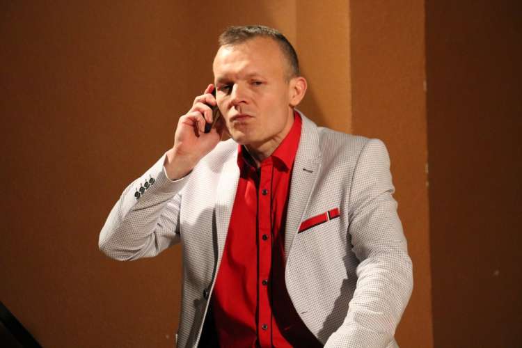 Dostałem w twarz, zobaczyłem gwiazdy