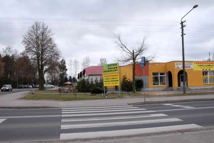 Więcej kamer i oświetlonych pasów