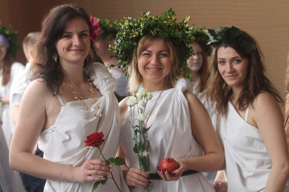 Uczniowie złotowskiego Ekonoma przywitali wiosnę