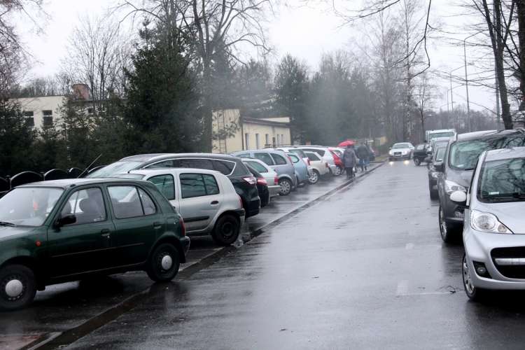 Nie ma gdzie parkować. To jest parkingowy horror!