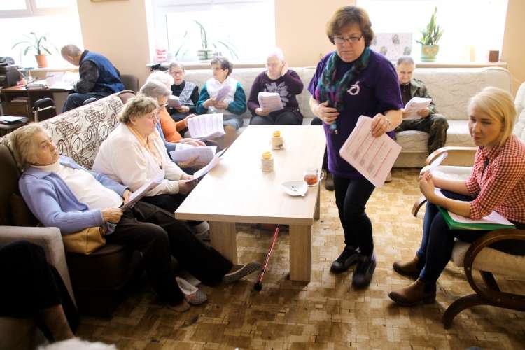 Senior-Wigor pod okiem NIK-u. Są pozytywy, są zastrzeżenia