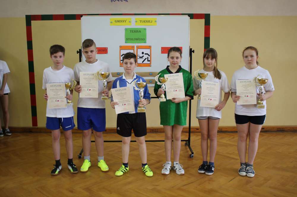 Gminny turniej tenisa stołowego w Sławianowie