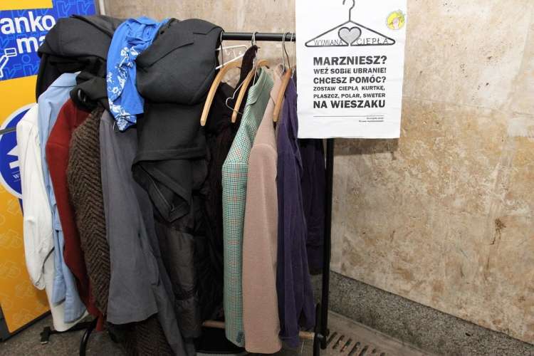Marzniesz? Weź sobie ubranie!