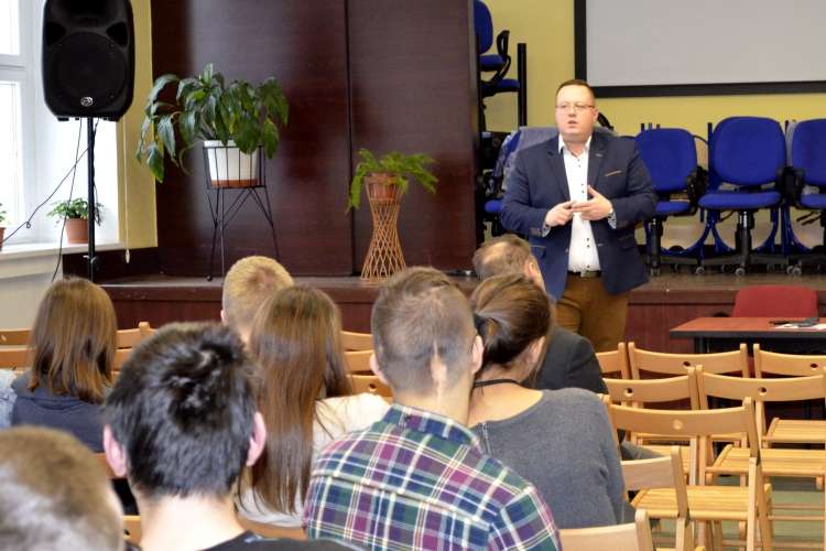 Spotkanie z Wojciechem Buczkiem, absolwentem „Ekonoma”