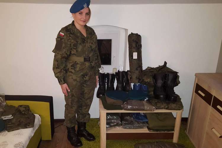 Militarna gratka na Facebooku. Będzie można kupić wojskowe gadżety i pomóc dzieciom