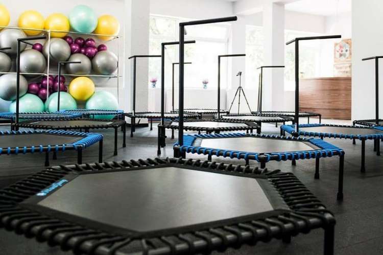 Charytatywny trening na trampolinach z Salą do ćwiczeń i Fundacją Złotowianka