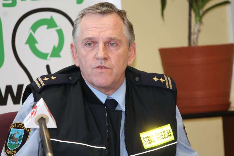Rozpoczął się sezon grzewczy. Straż miejska wznowiła kontrole pieców