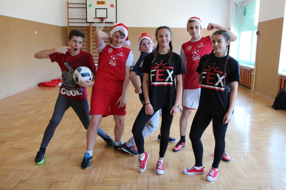Gimnazjum Publiczne nr 1 mikołajki świętowało na sportowo!