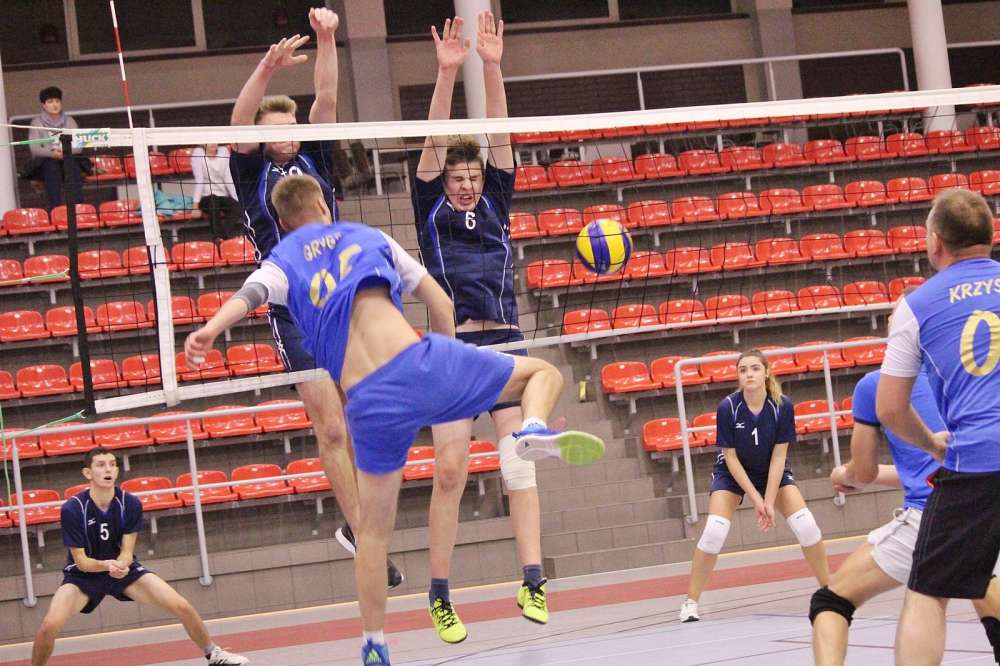 Złotowska Liga Piłki Siatkowej na półmetku