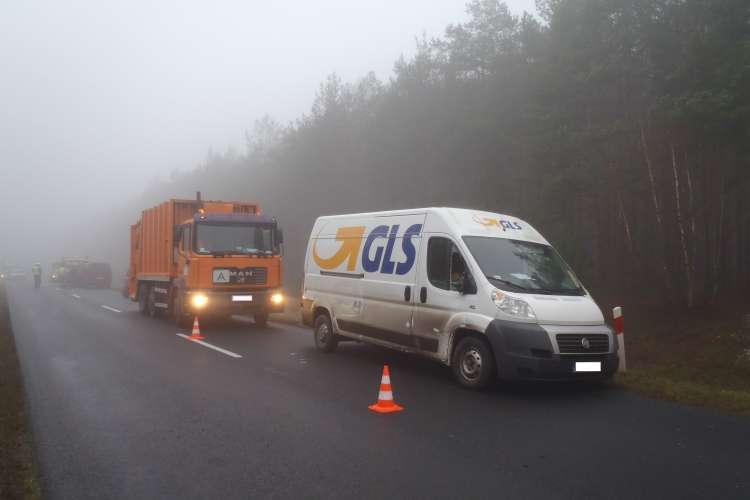 Kolizja za Skórką. Jedna osoba trafiła do szpitala [aktualizacja]